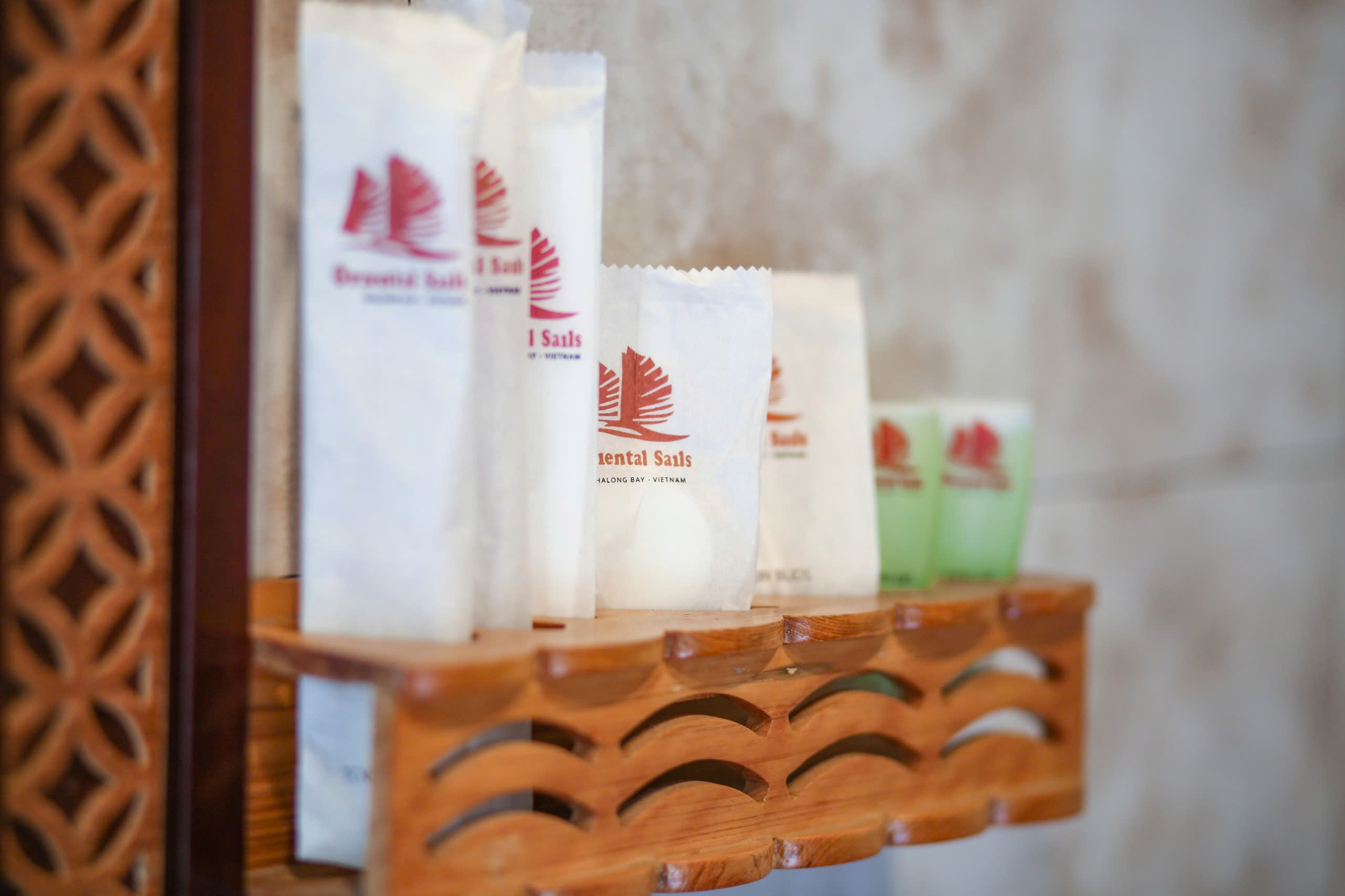 Du thuyền Oriental Sails Hạ Long 3 sao