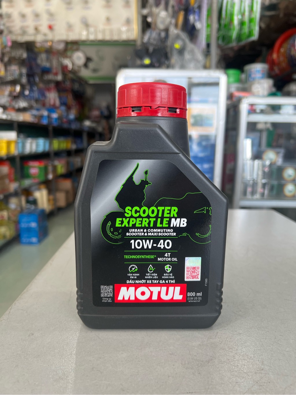 Nhớt Motul tay ga Scooter Expert le 10w40-20 800ml