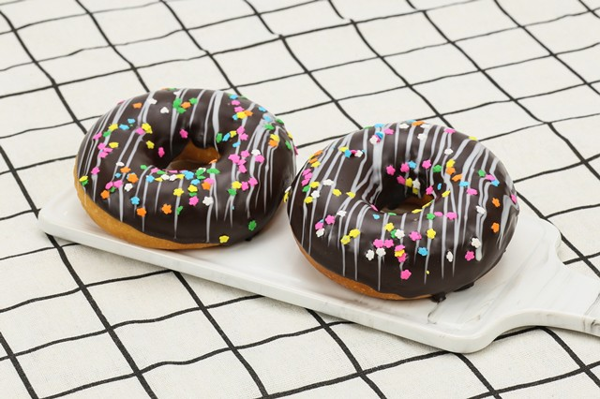 Donut chỉ từ 8k tại Dola