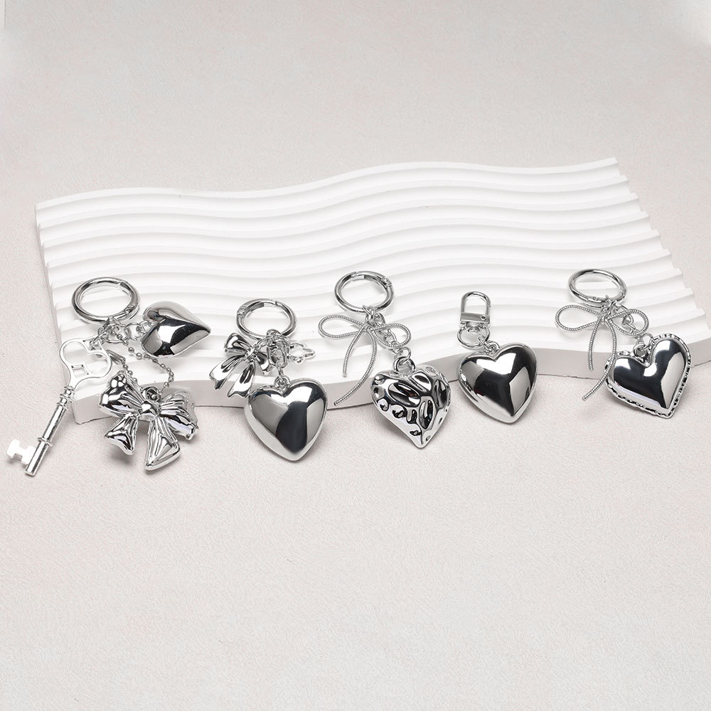 Móc khóa, charm treo túi xách | Tada Craft