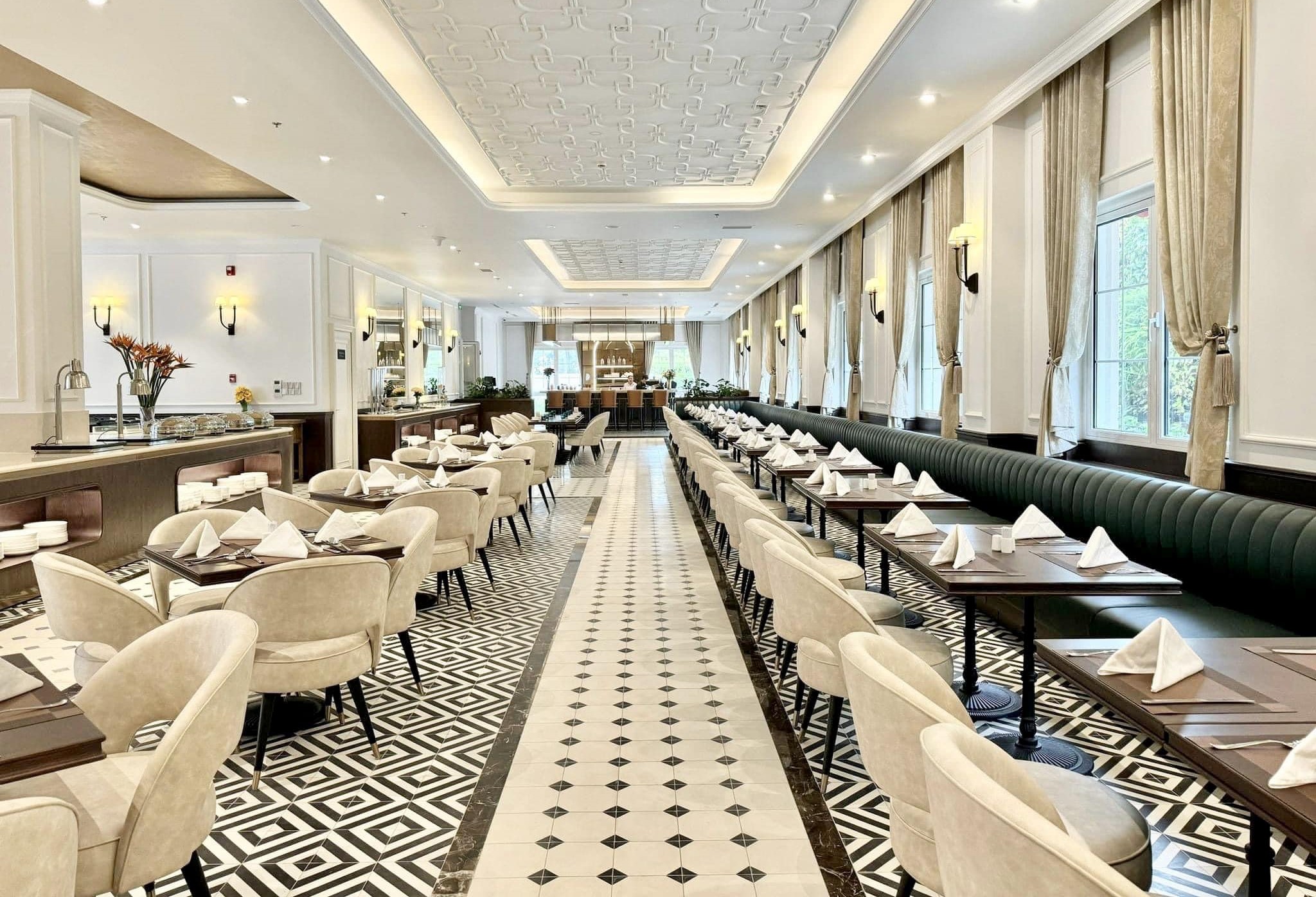 GOLDEN IMPERIAL HOTEL