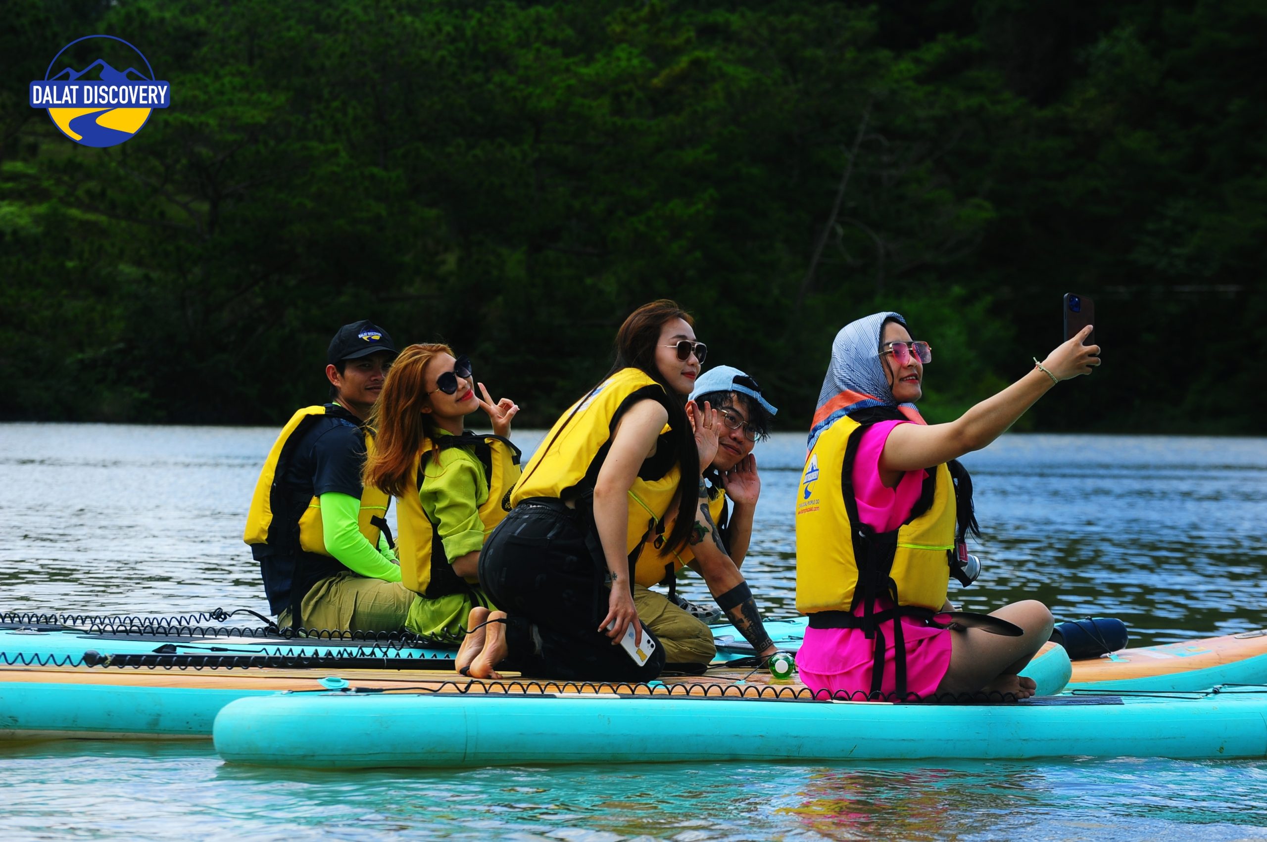 TOUR CHÈO THUYỀN SUP - CẮM TRẠI TẠI HỒ TUYỀN LÂM (2 ngày 1 đêm)