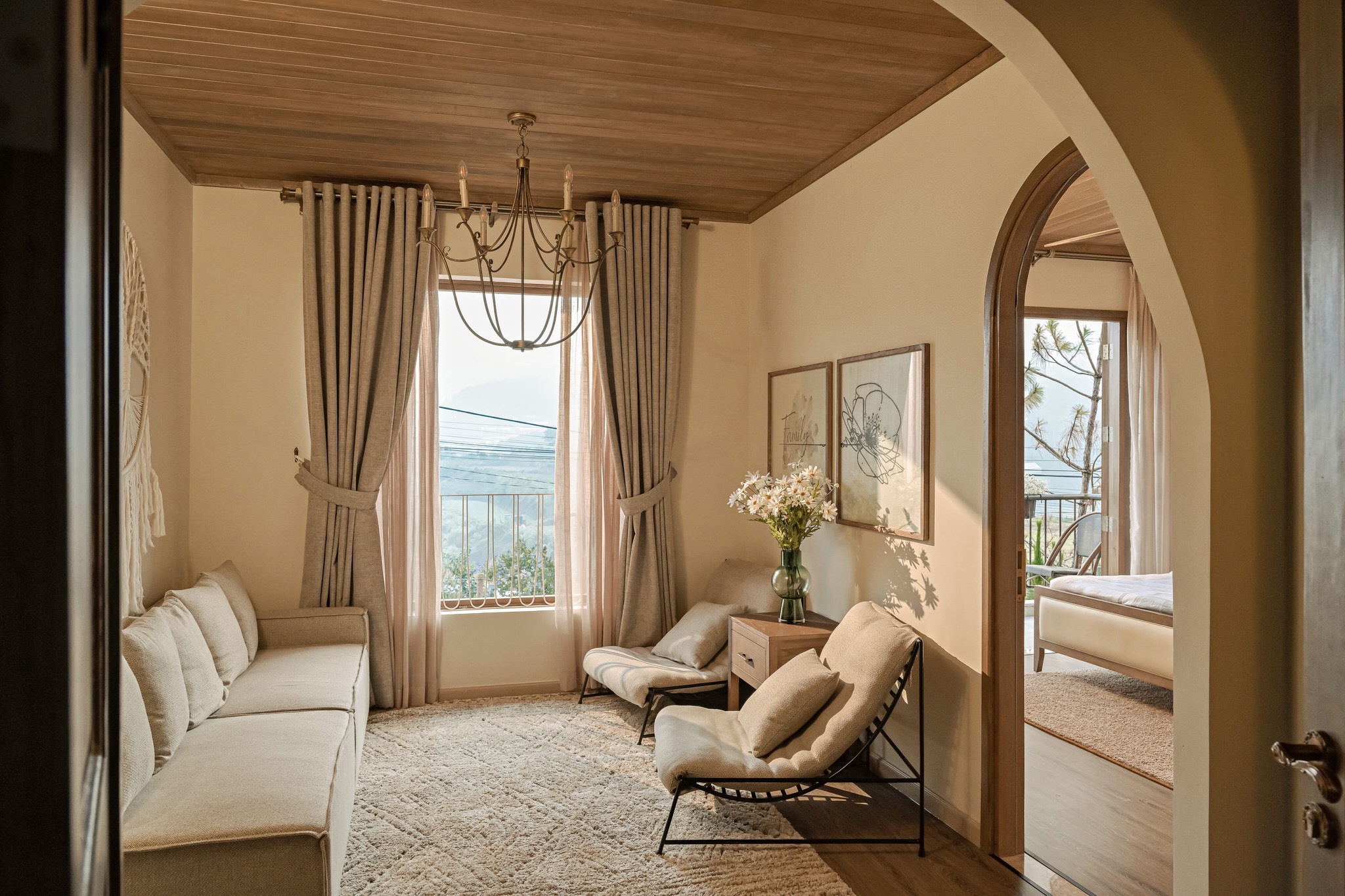 VILLA PALY