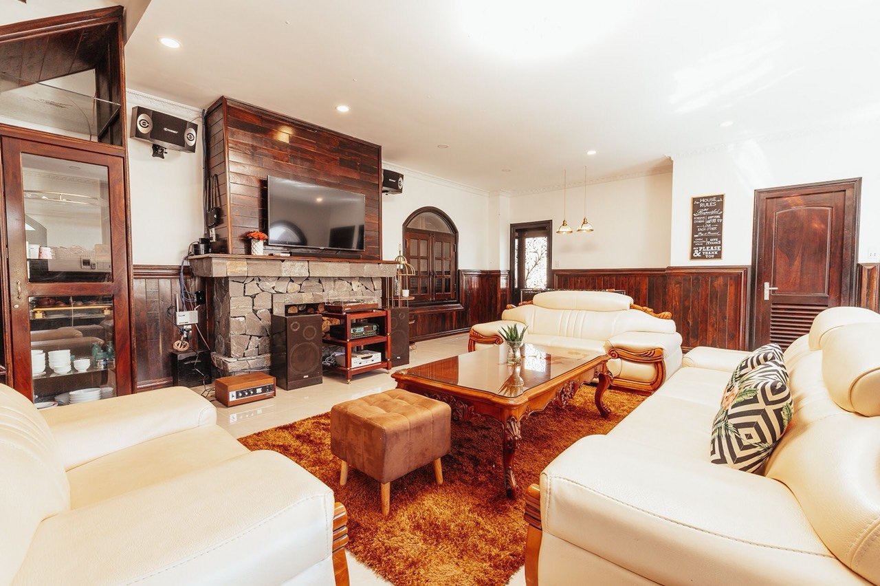 NAM HỒ 8.3 VILLA