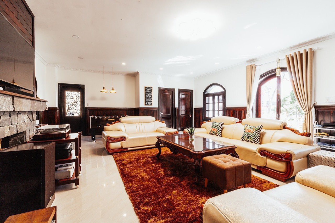 NAM HỒ 8.3 VILLA