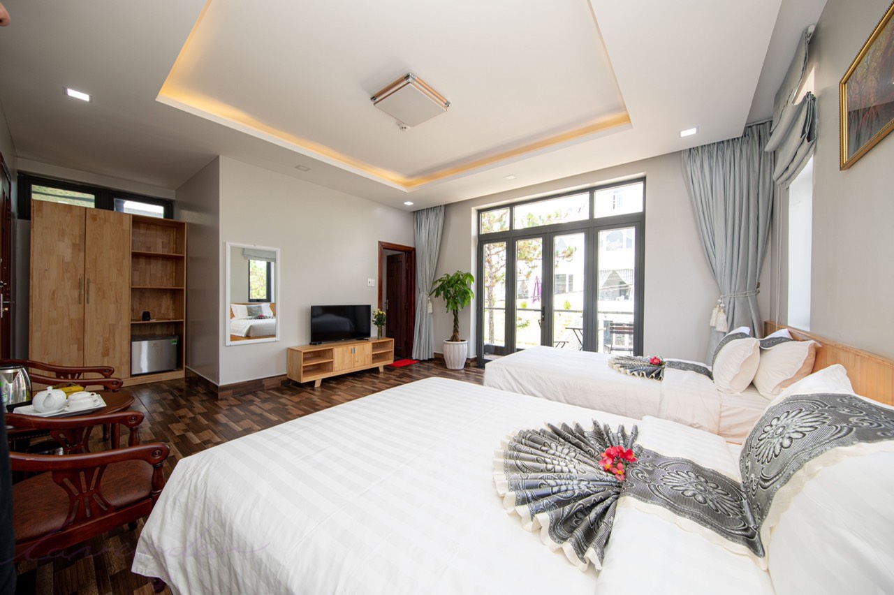 NAM HỒ K.H VILLA