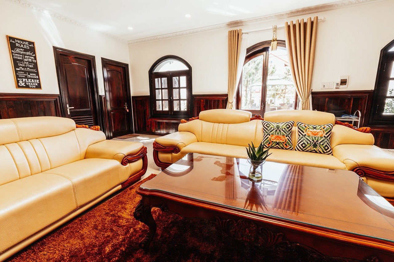 NAM HỒ 8.3 VILLA