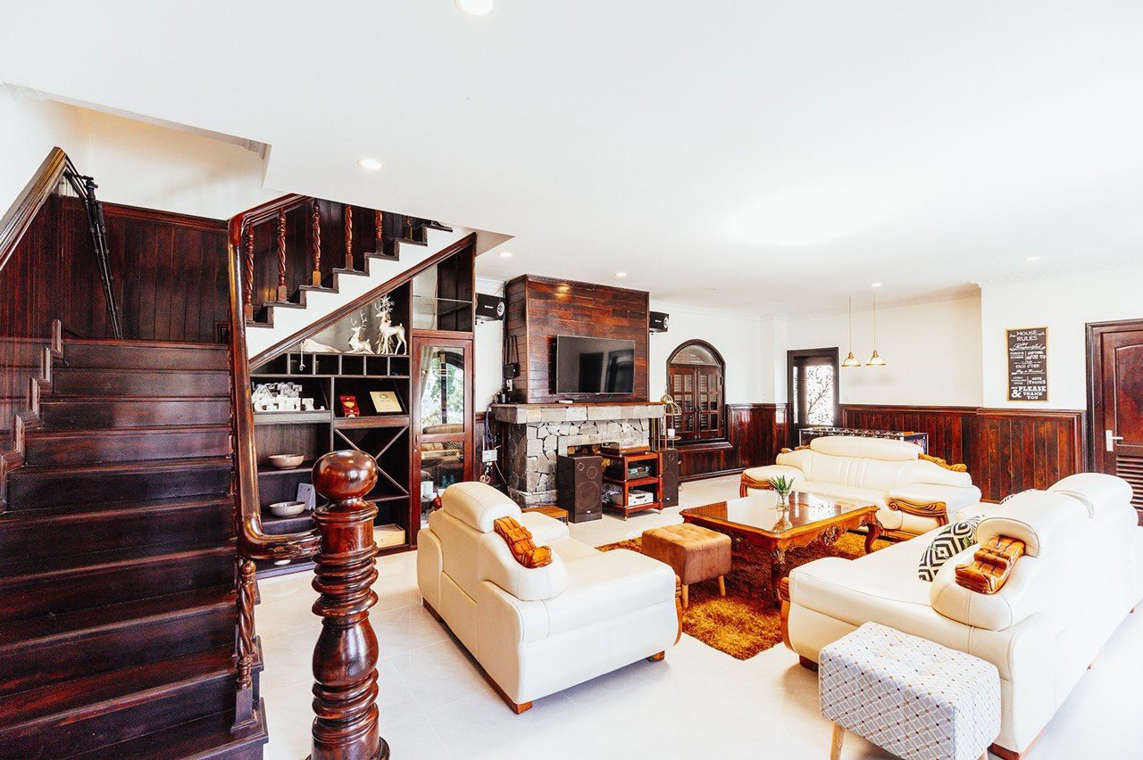 NAM HỒ 8.3 VILLA