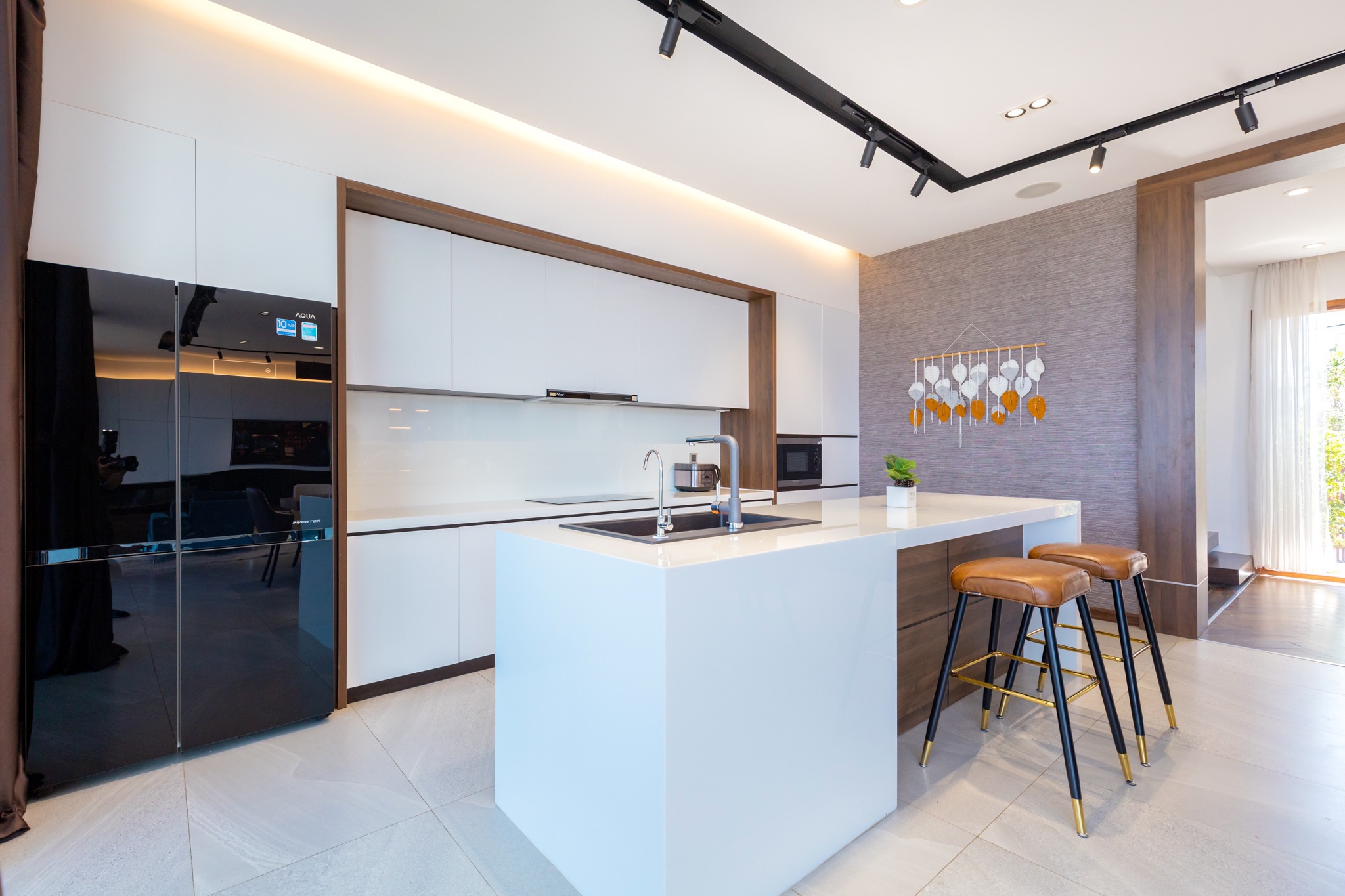 B12 VILLA
