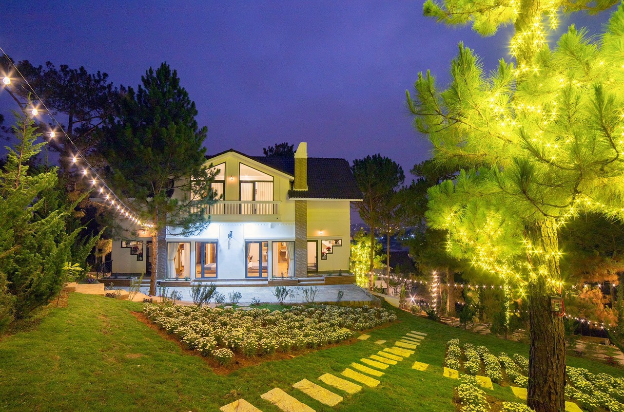 SUNSET VILLA