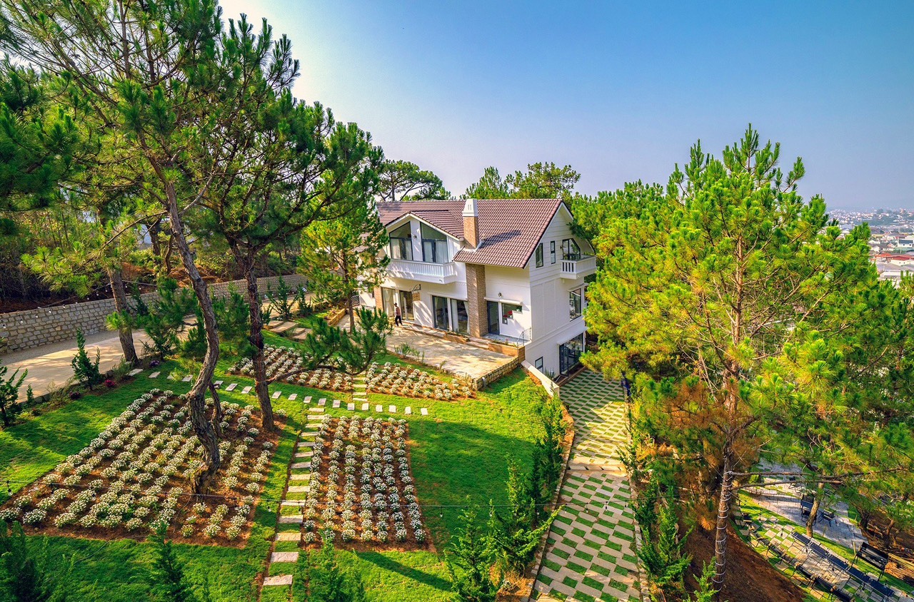 SUNSET VILLA