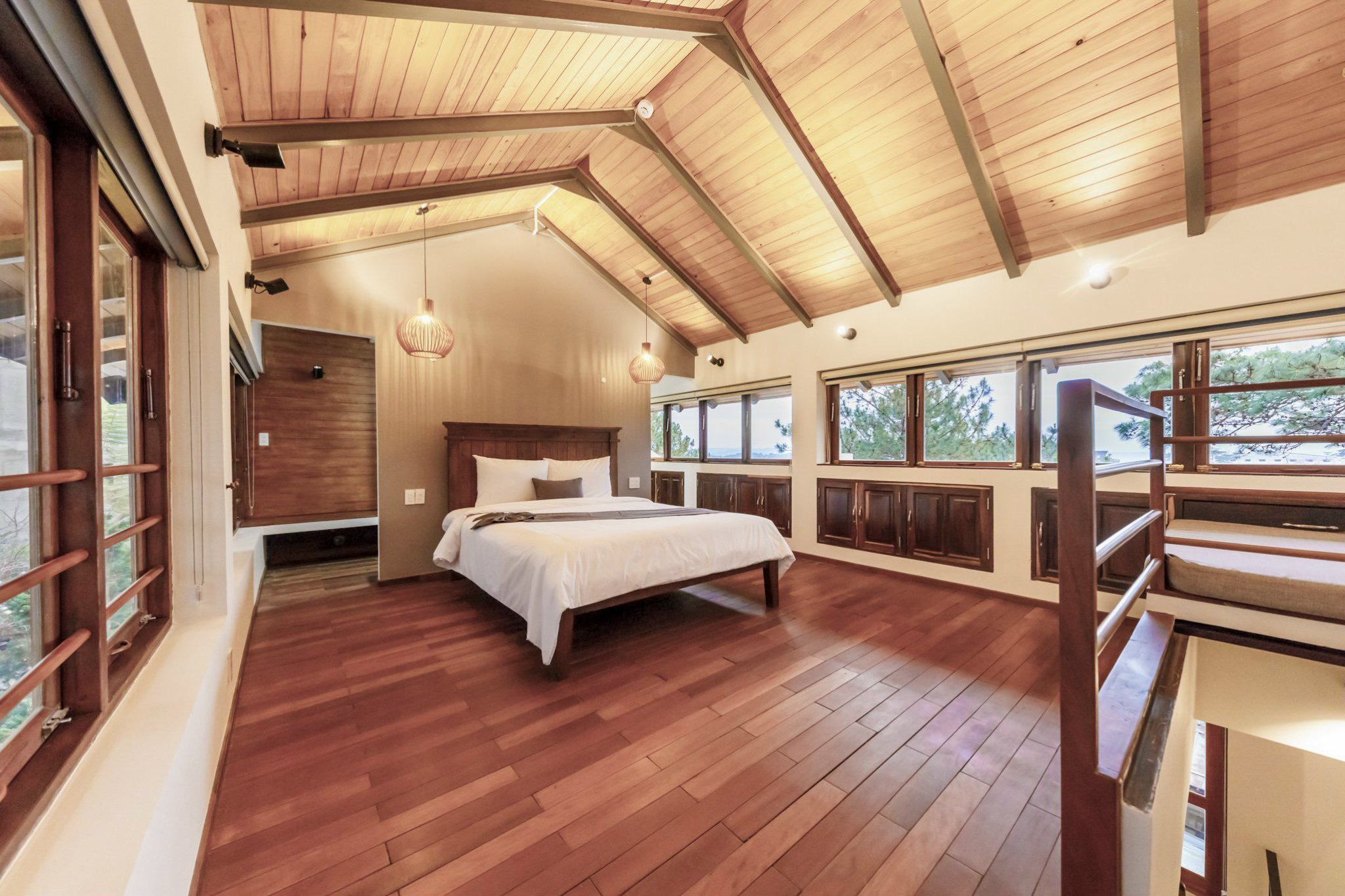 VILLA 3 PHÒNG NGỦ - KHỞI NGHĨA BẮC SƠN