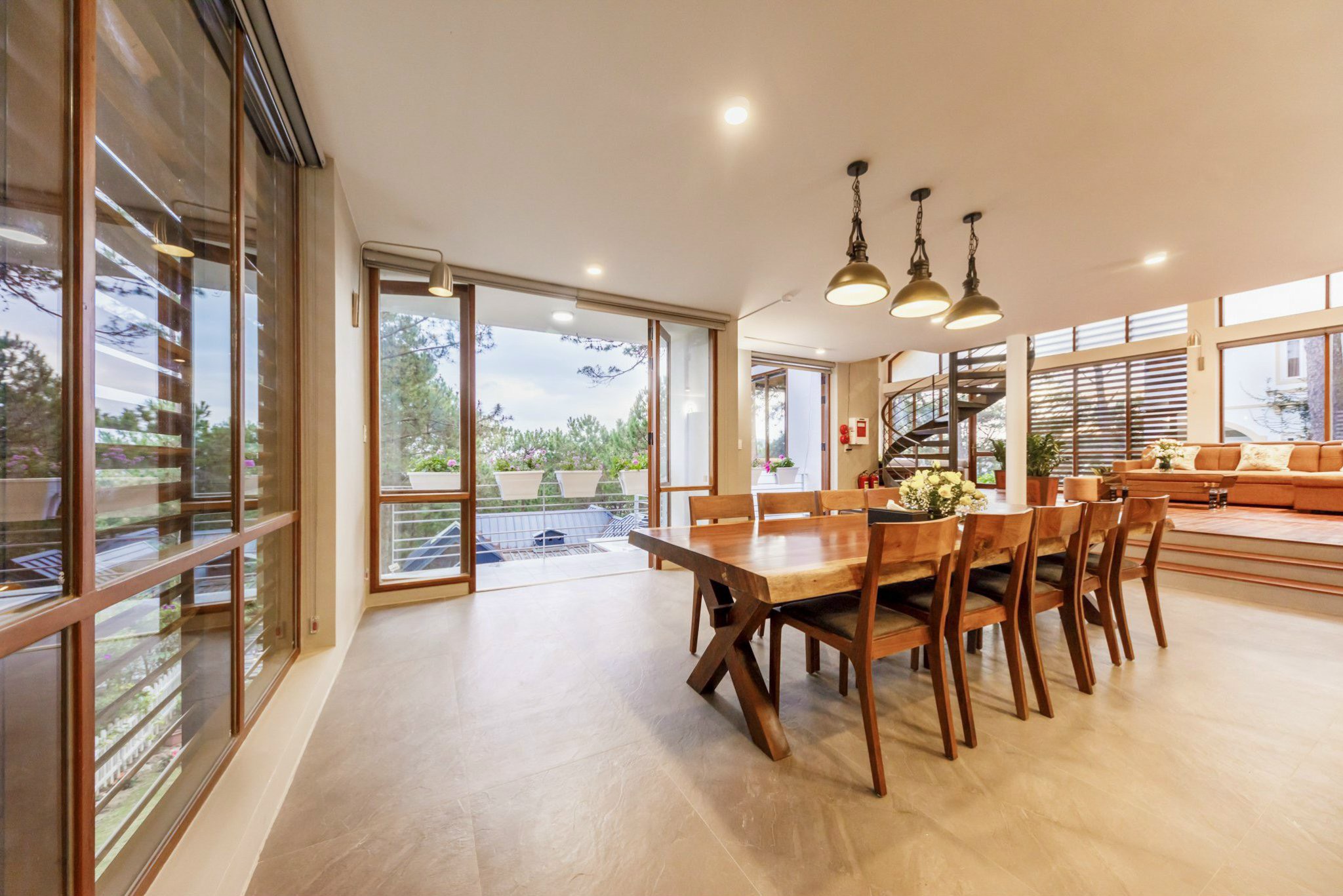 VILLA 3 PHÒNG NGỦ - KHỞI NGHĨA BẮC SƠN
