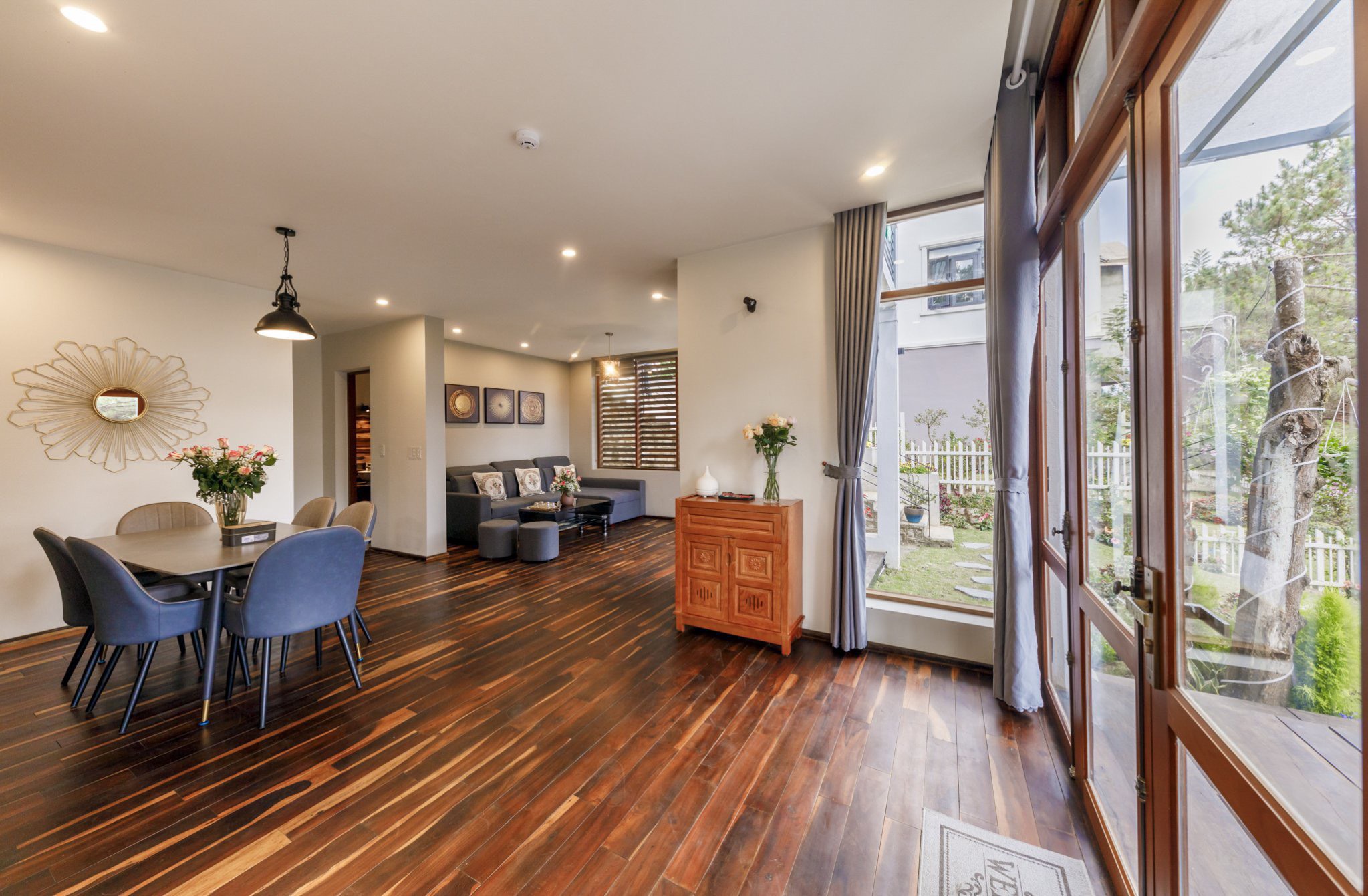 VILLA 3 PHÒNG NGỦ - KHỞI NGHĨA BẮC SƠN