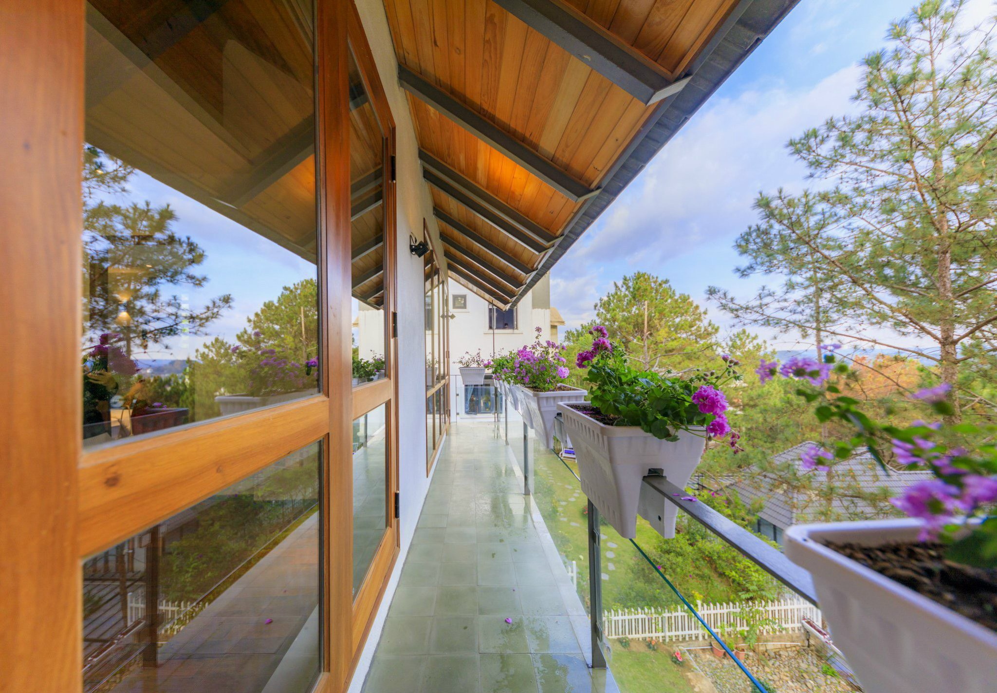 VILLA 3 PHÒNG NGỦ - KHỞI NGHĨA BẮC SƠN