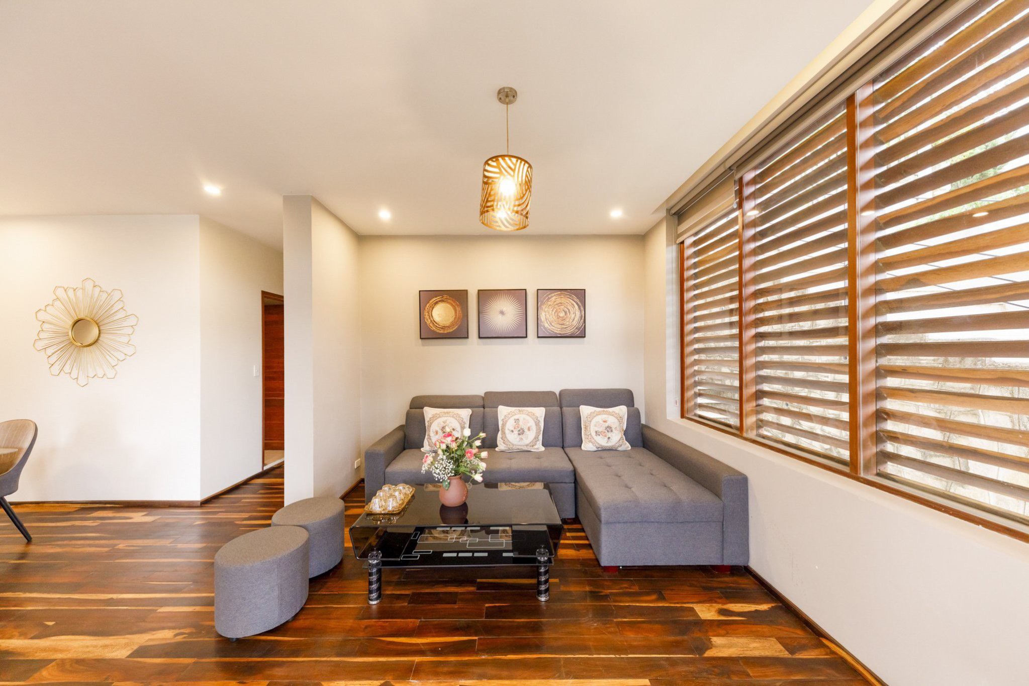 VILLA 3 PHÒNG NGỦ - KHỞI NGHĨA BẮC SƠN
