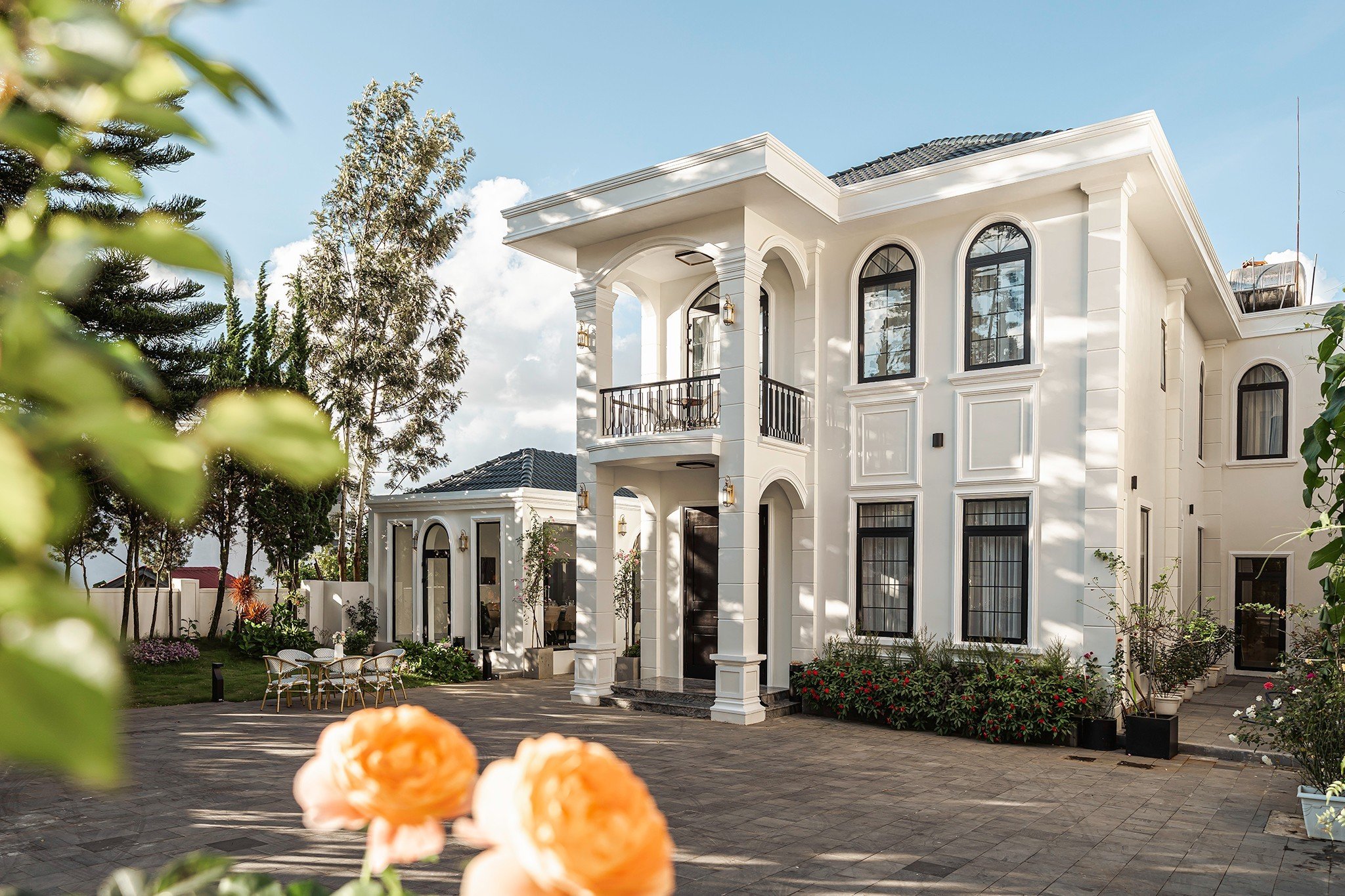PARI VILLA
