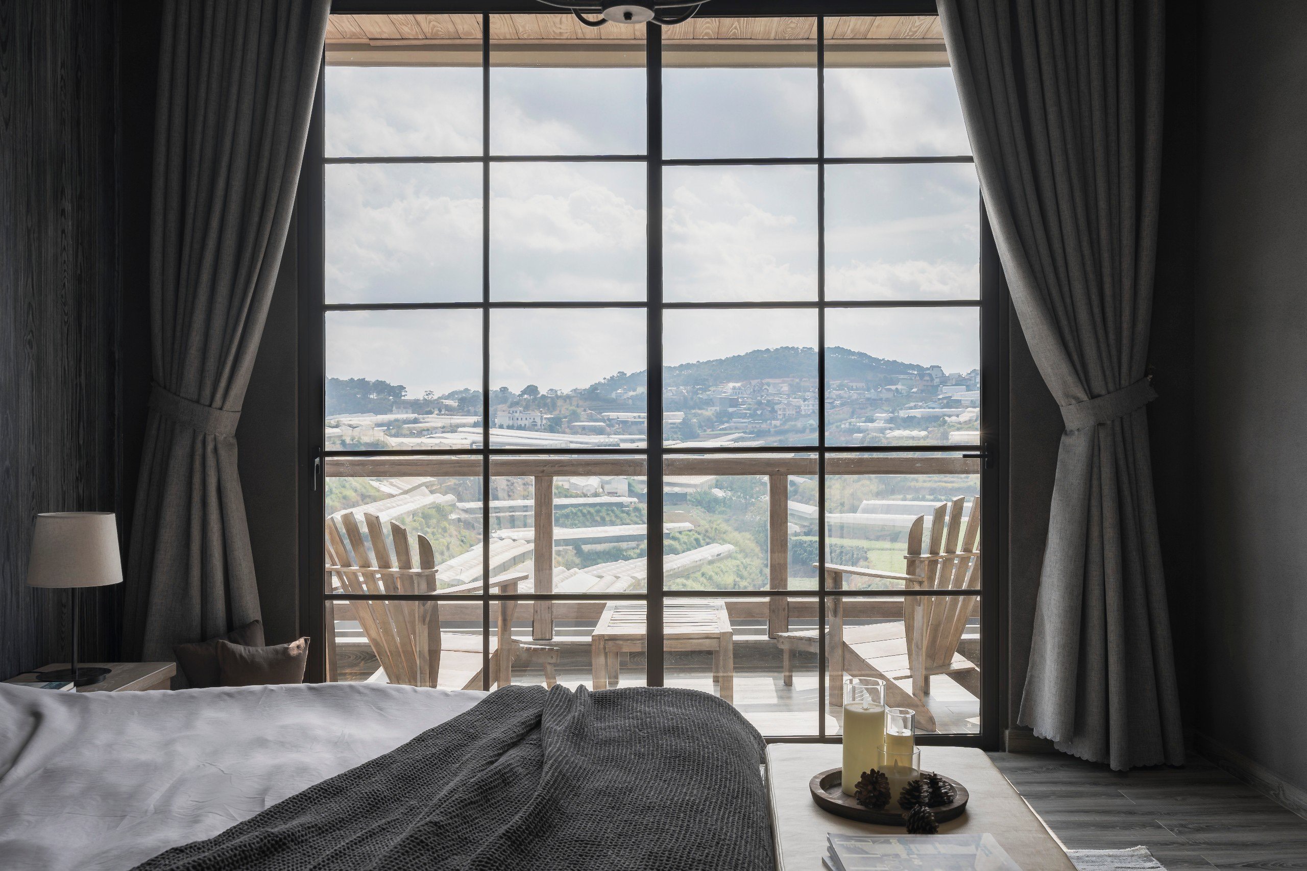 NHÀ CỦA GẤU – BEAR’S HOUSE