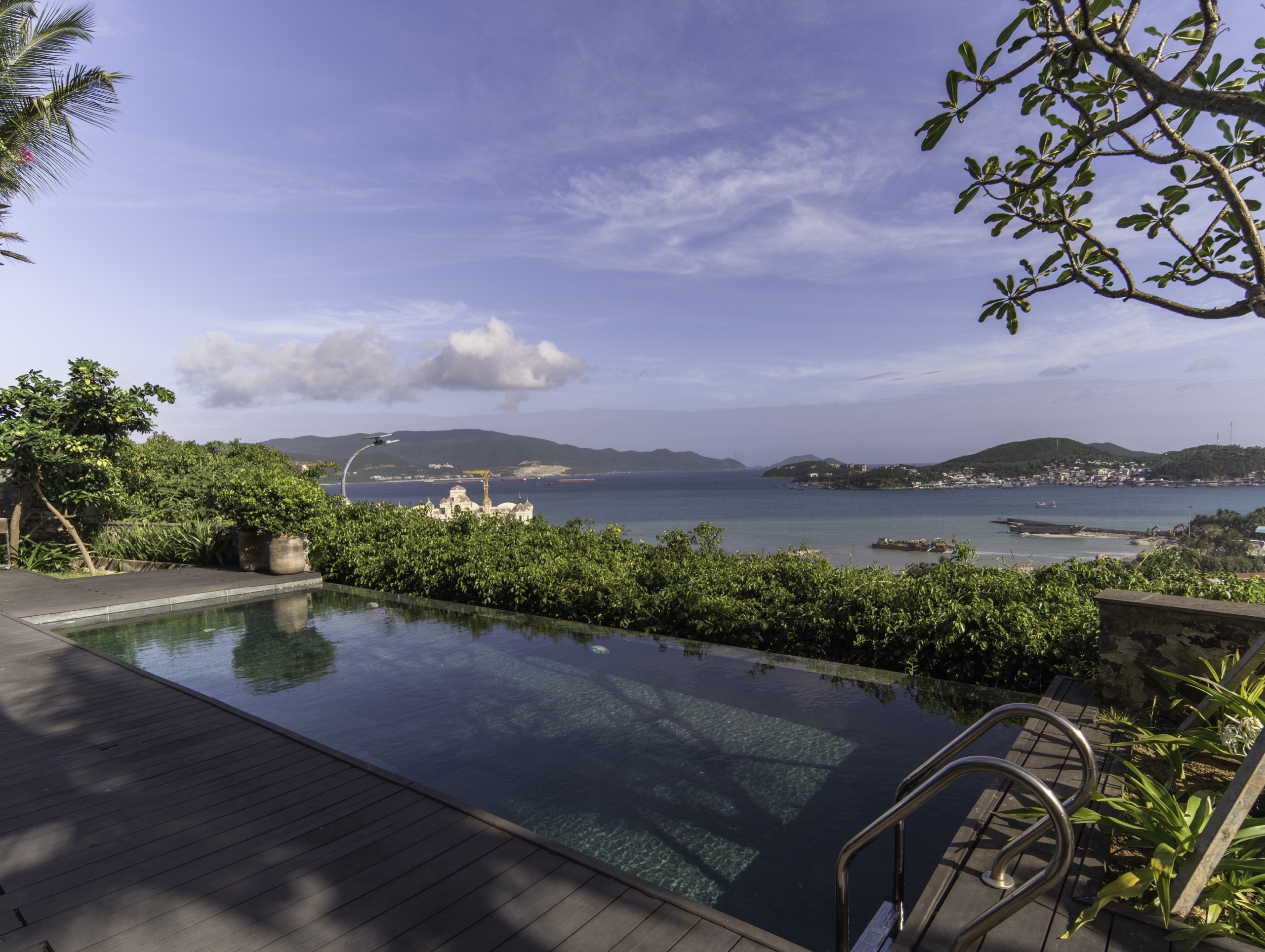 BIỆT THỰ B6 - NHA TRANG