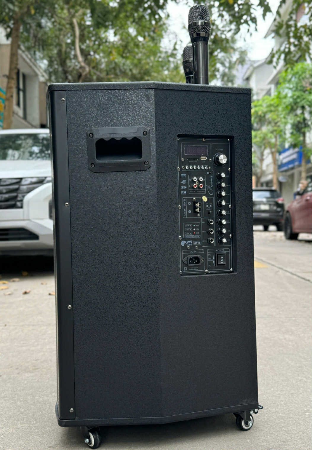 LOA KÉO KIWI XT15 ( BASS 40CM )