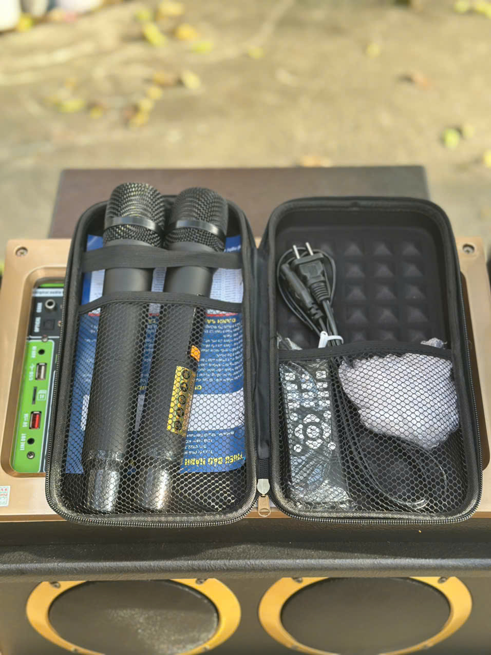 LOA TỦ NẰM UBL C1000 ( 2 BASS 50 )