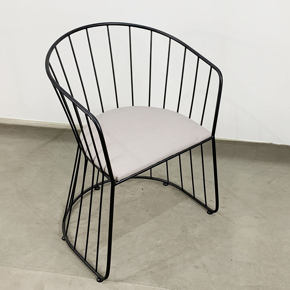 Ghế vòm khung sắt nhiều màu có nệm GCF-18