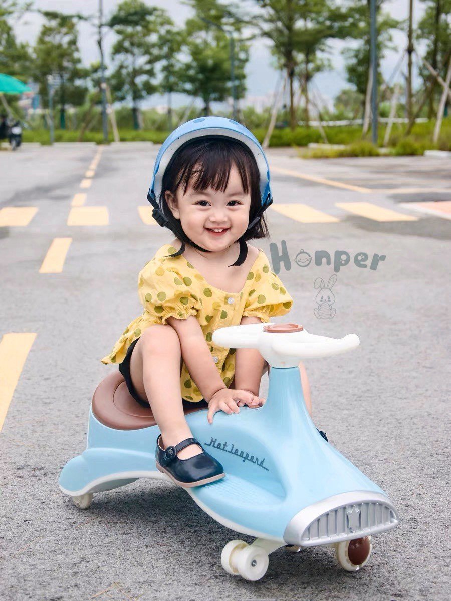 Xe lắc luxury