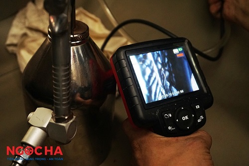 Dịch vụ vệ sinh và bảo dưỡng điều hòa chuyên nghiệp tại Garage Ô Tô Ngọc Hà, Vinh, Nghệ An