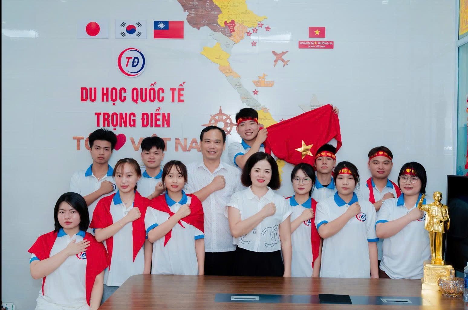 CHÀO MỪNG QUỐC KHÁNH 2/9/2025