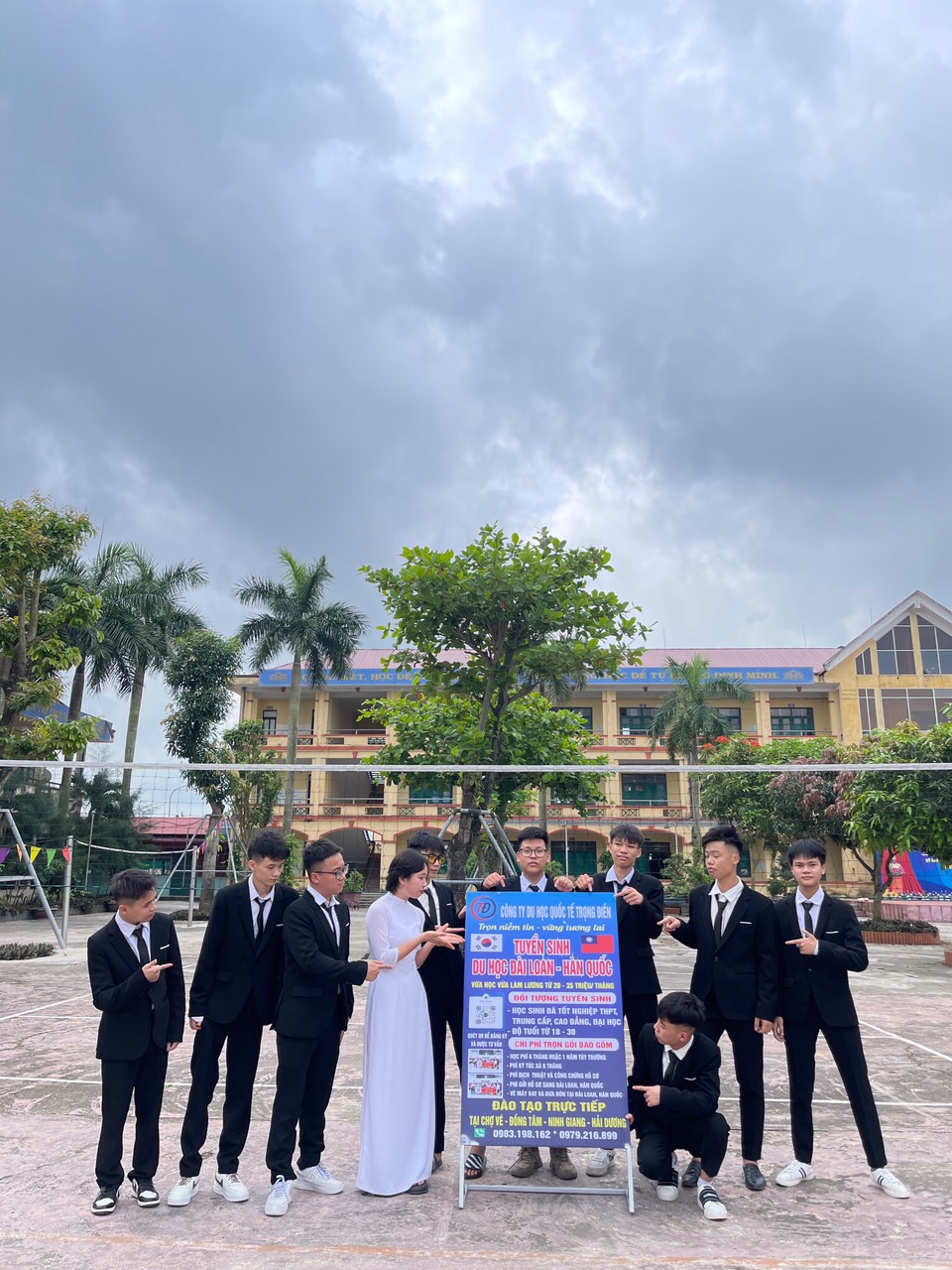 DU HỌC HÀNH TRANG CỦA CÁC BẠN TRẺ