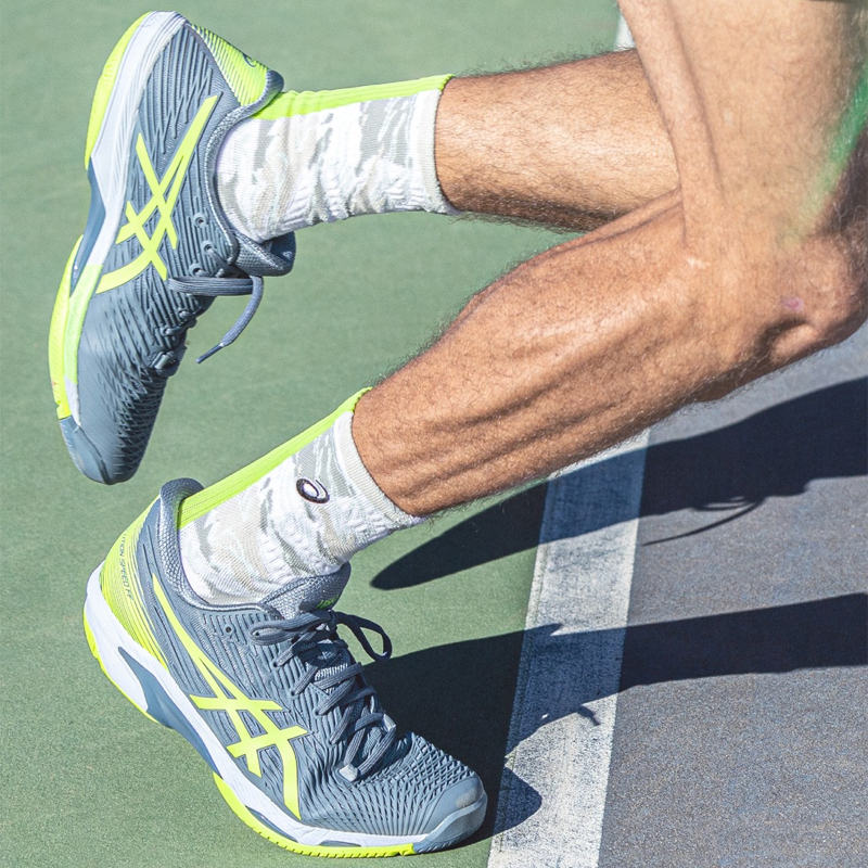 Giày tennis