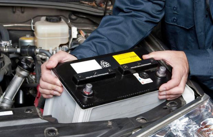 Nguyên nhân bình ắc quy hết điện là gì? Cách nhận biết và khắc phục