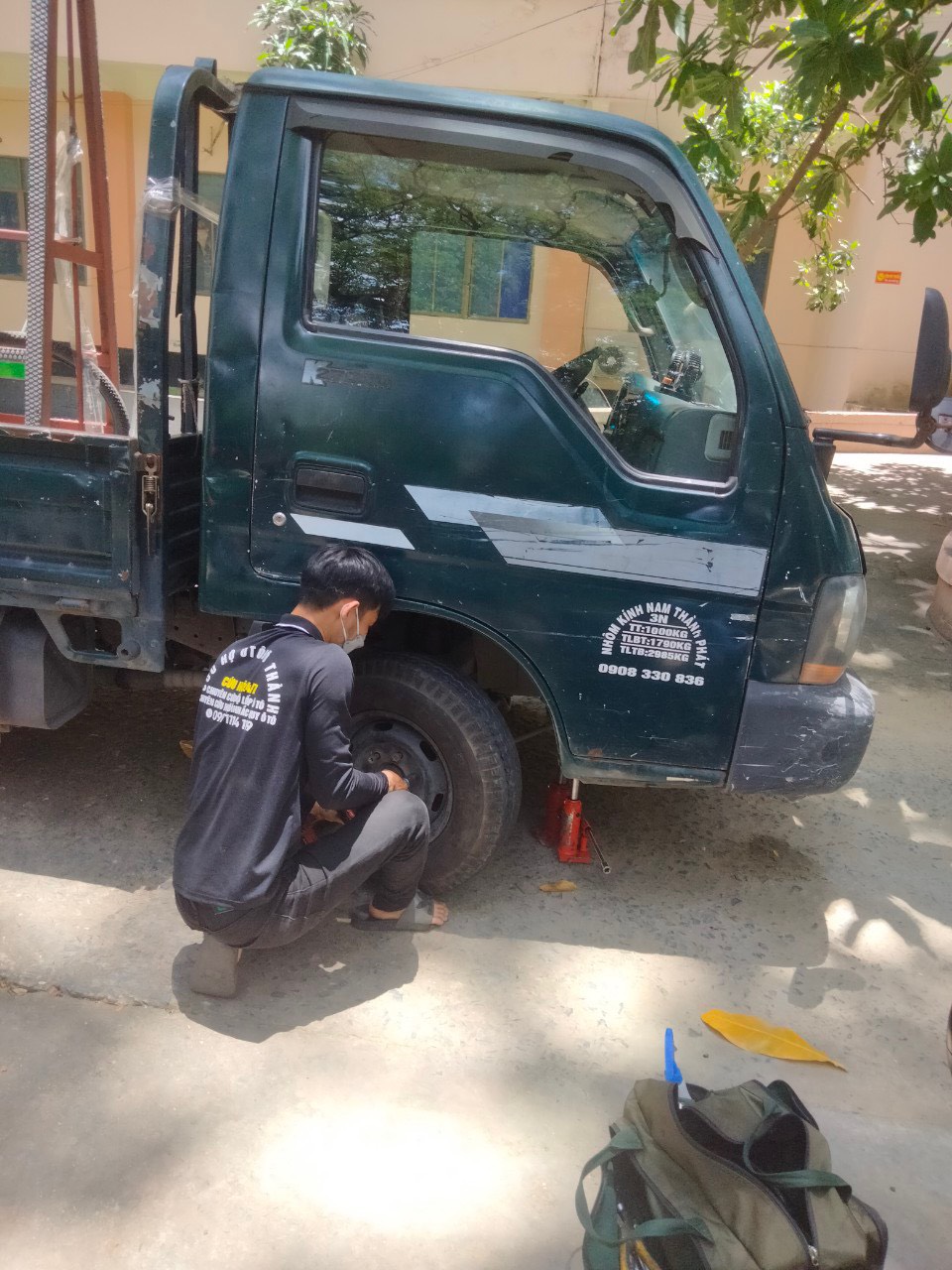 Vá vỏ xe tải Quận 12