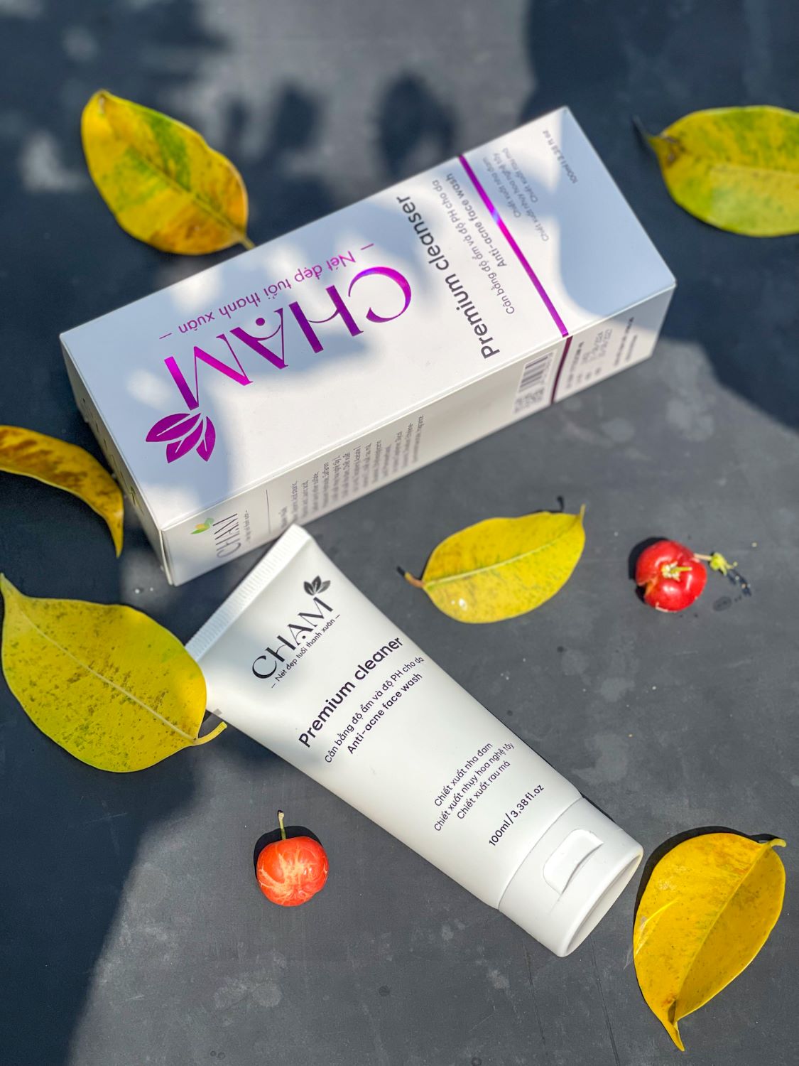 Sữa rửa mặt Premium Cleanser