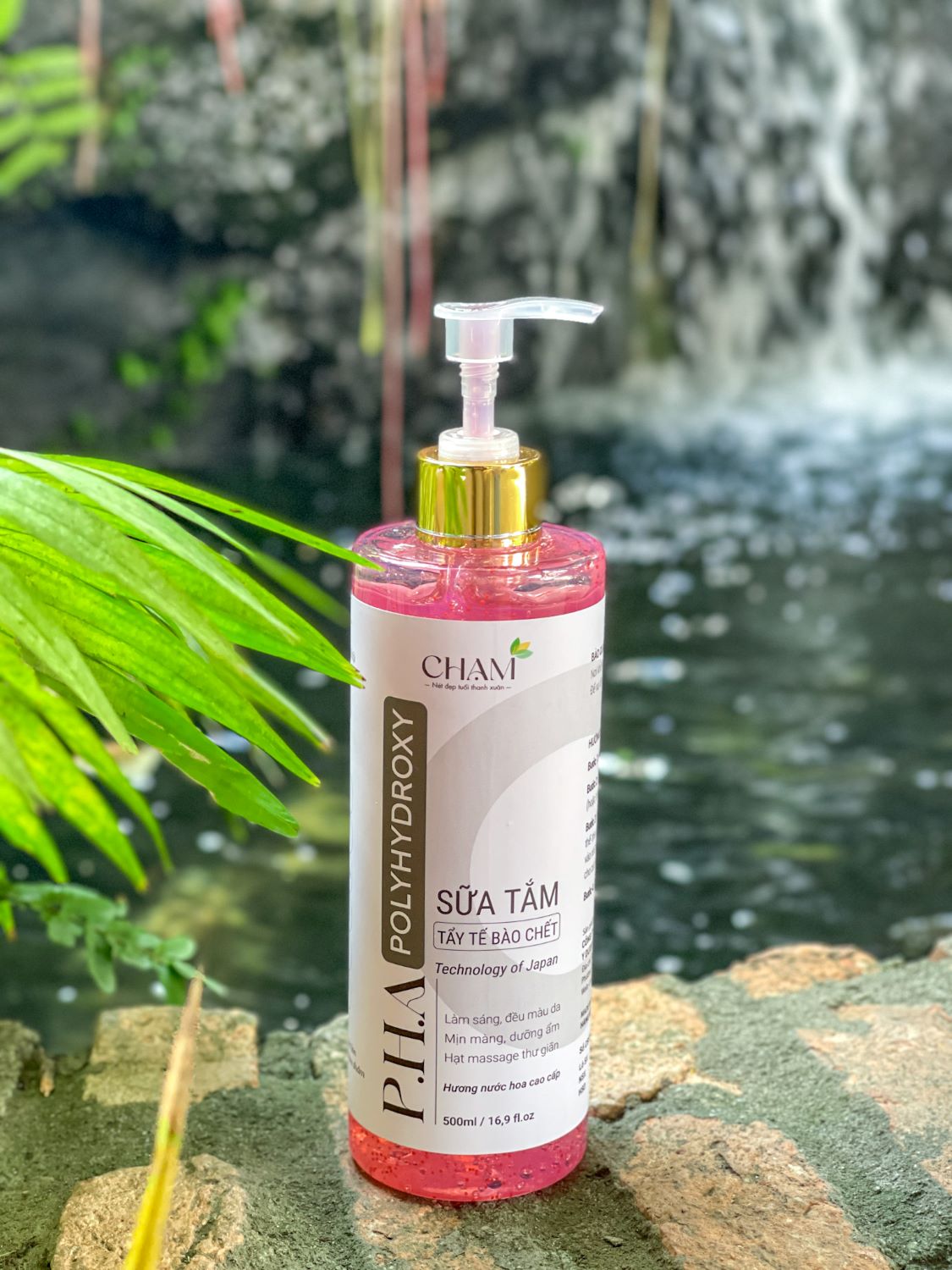 Sữa tắm tẩy tế bào chết P.H.A