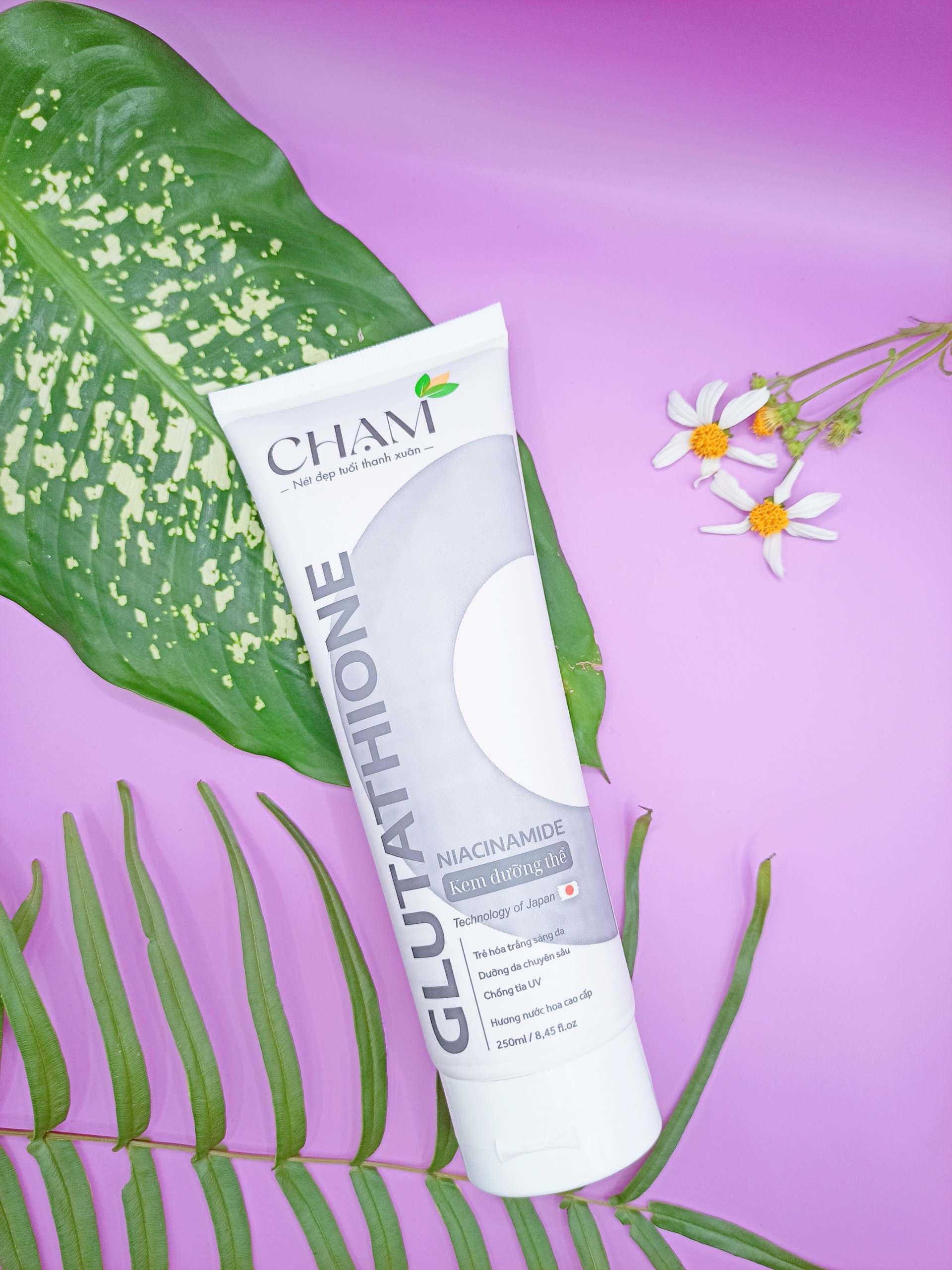 Kem dưỡng thể Glutathione Niacinamide