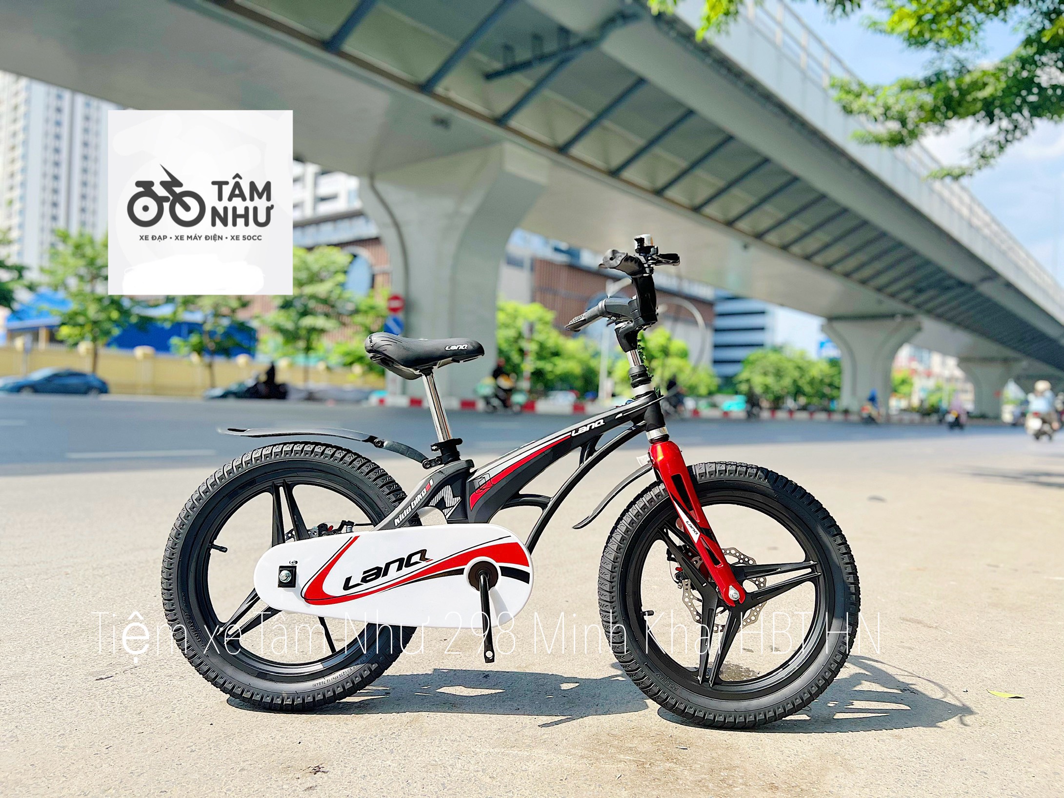 Xe Đạp Trẻ Em LanQ 46 - Đen Đỏ 16 INCH