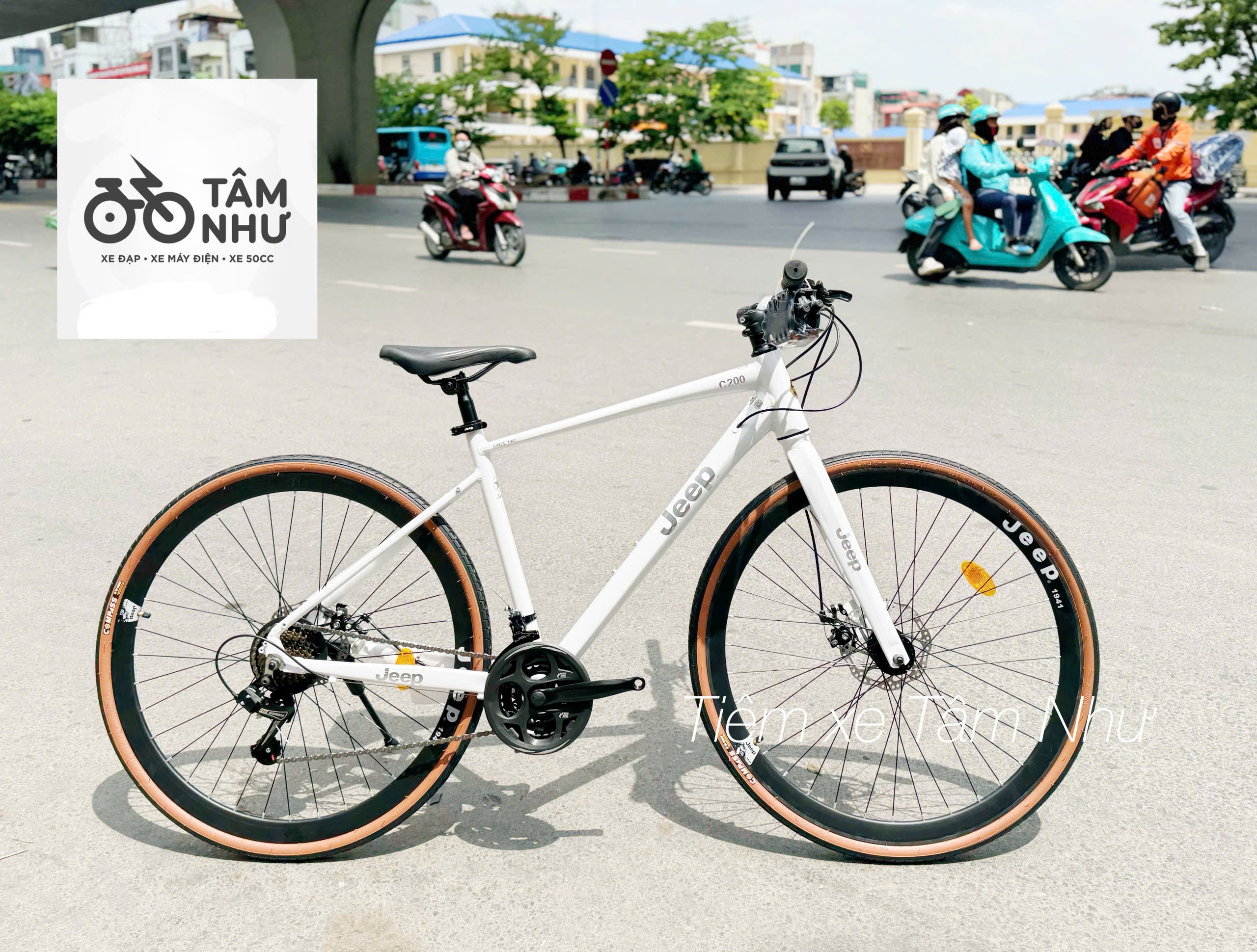 Xe Đạp Thể Thao Touring Jeep C200 2024 Bánh 700c