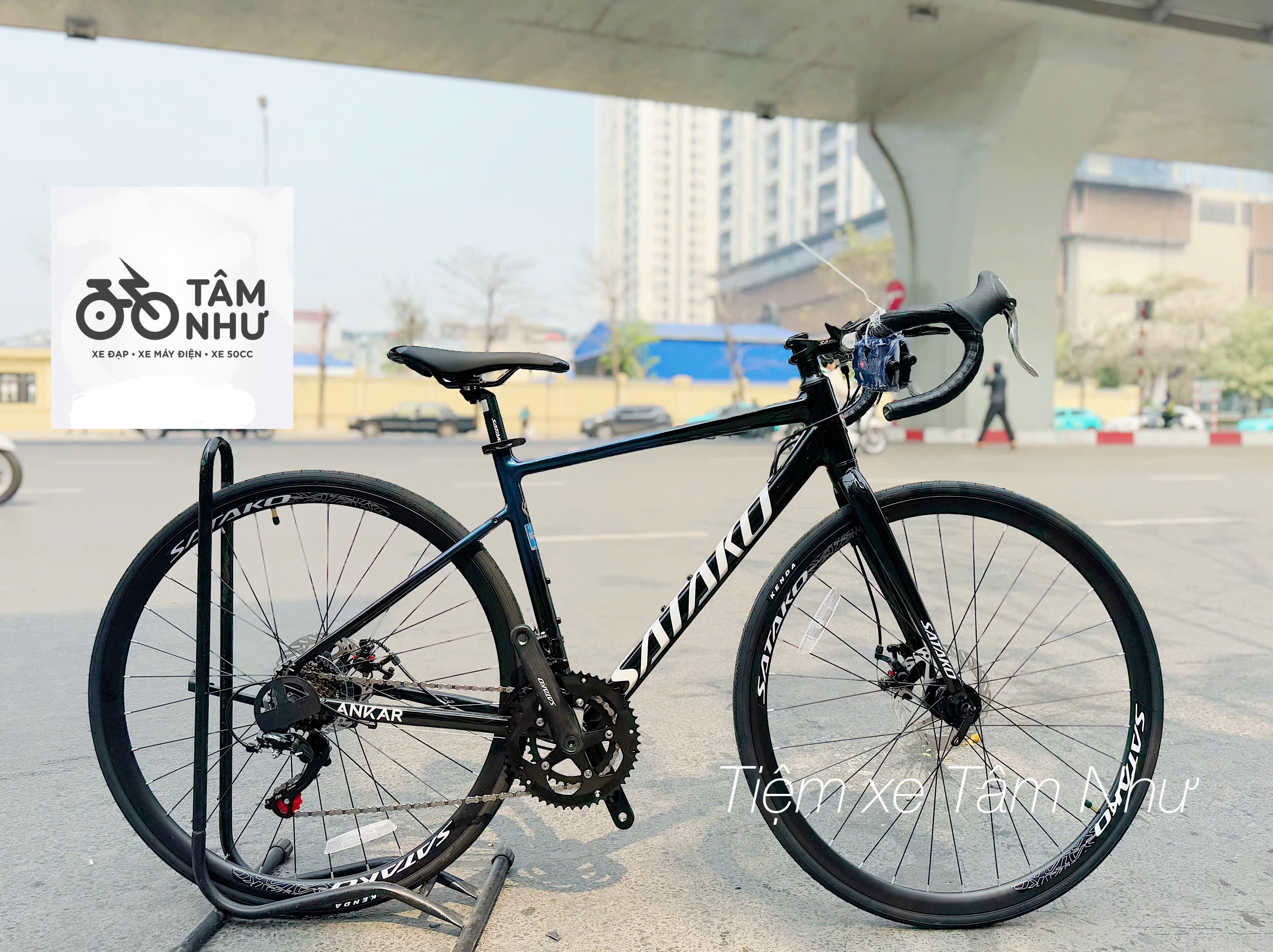 Xe đạp thể thao Road Satako Avakan