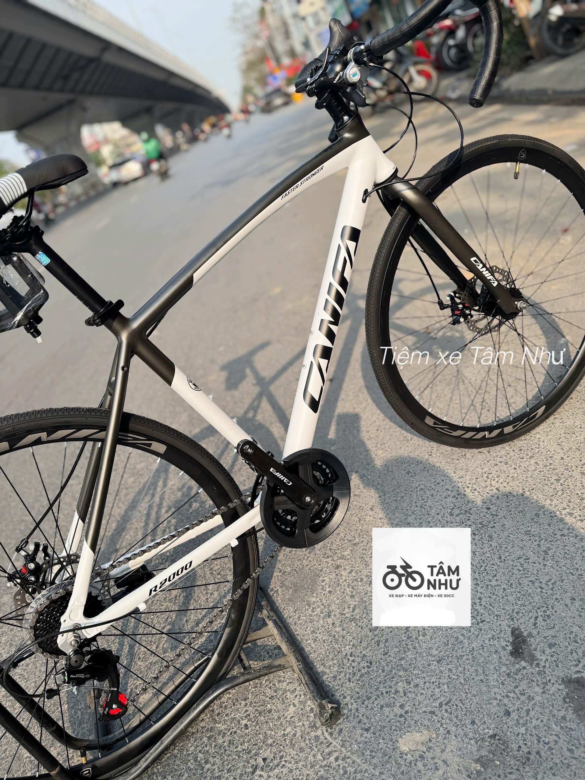 Xe Đạp Thể Thao Road Canifa R2000