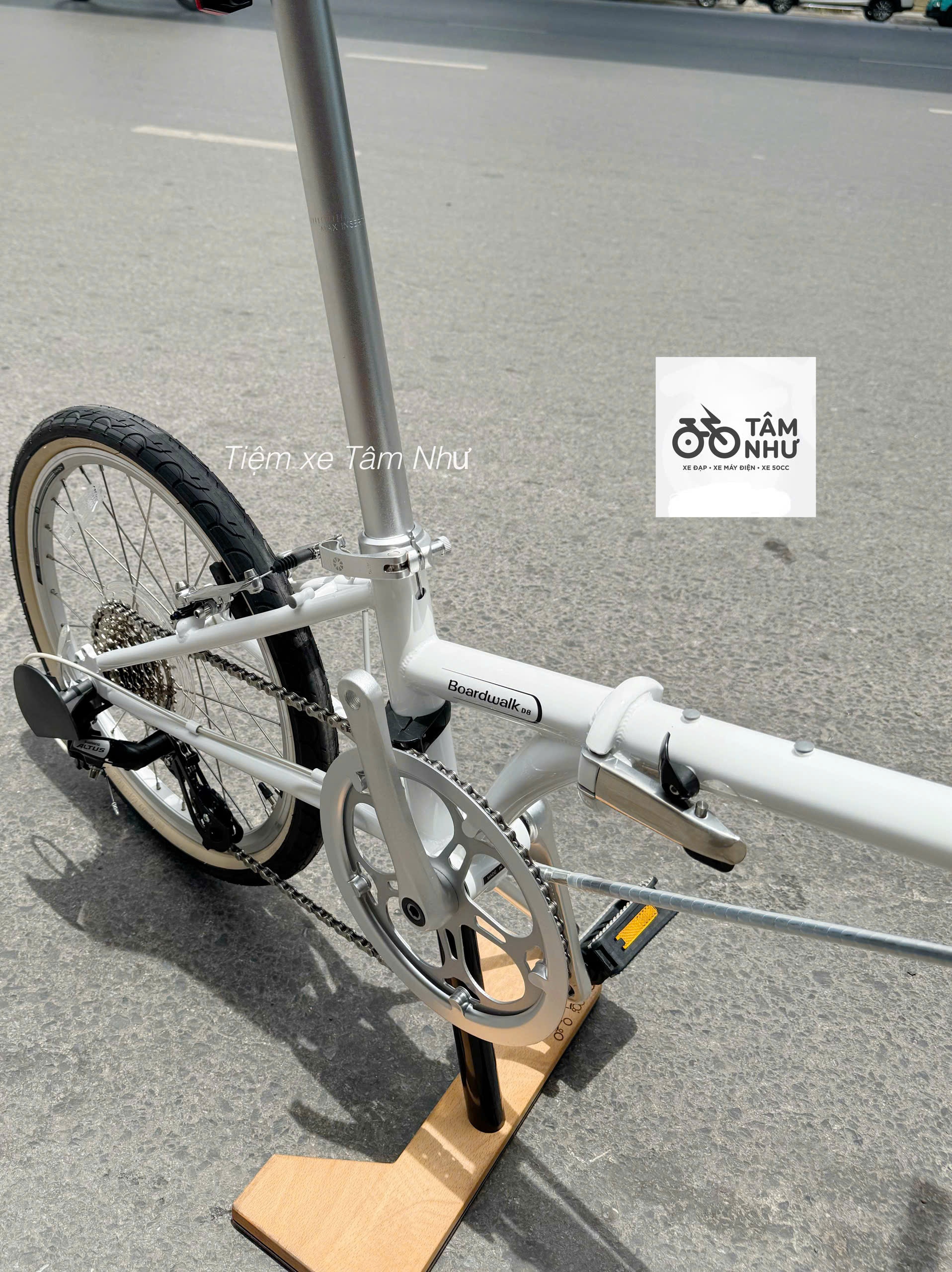 Xe Đạp Gấp Dahon Boardwalk D8 - 20 inch