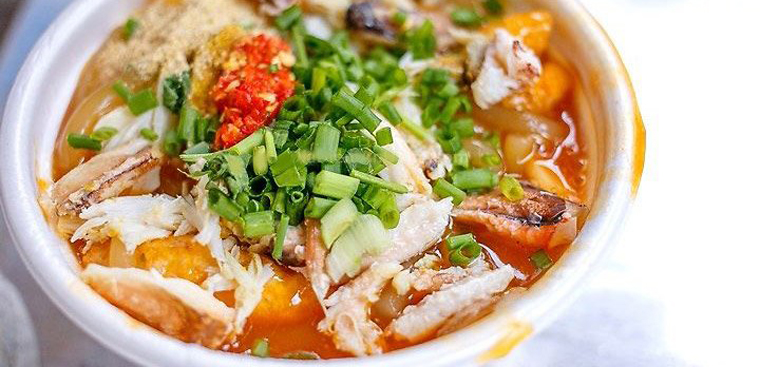 Cách nấu bánh canh cua biển thơm ngon đơn giản tại nhà
