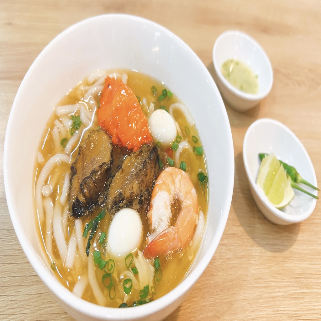 BÁNH CANH BÀO NGƯ TIỀM