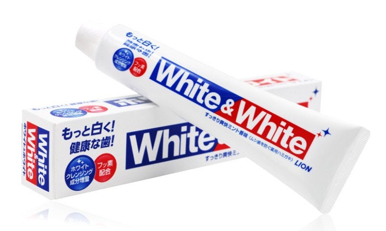 Kem đánh răng White & White Nhật Lion 150g