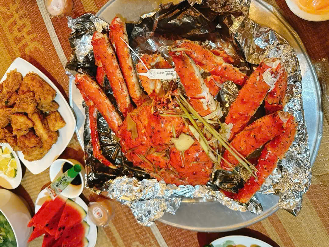 QUÀ 20/10 KHÔNG CHỈ CÓ HOA: VÌ SAO HẢI SẢN CAO CẤP ĐANG ĐƯỢC ƯA CHUỘNG?