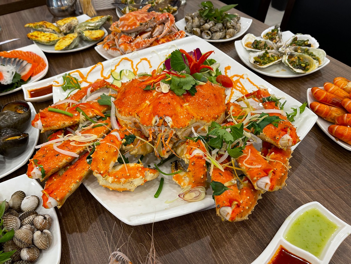 THƯỞNG THỨC CUA HOÀNG ĐẾ TƯƠI SỐNG DỊP 2/9 – GIAO HÀNG TẬN NHÀ