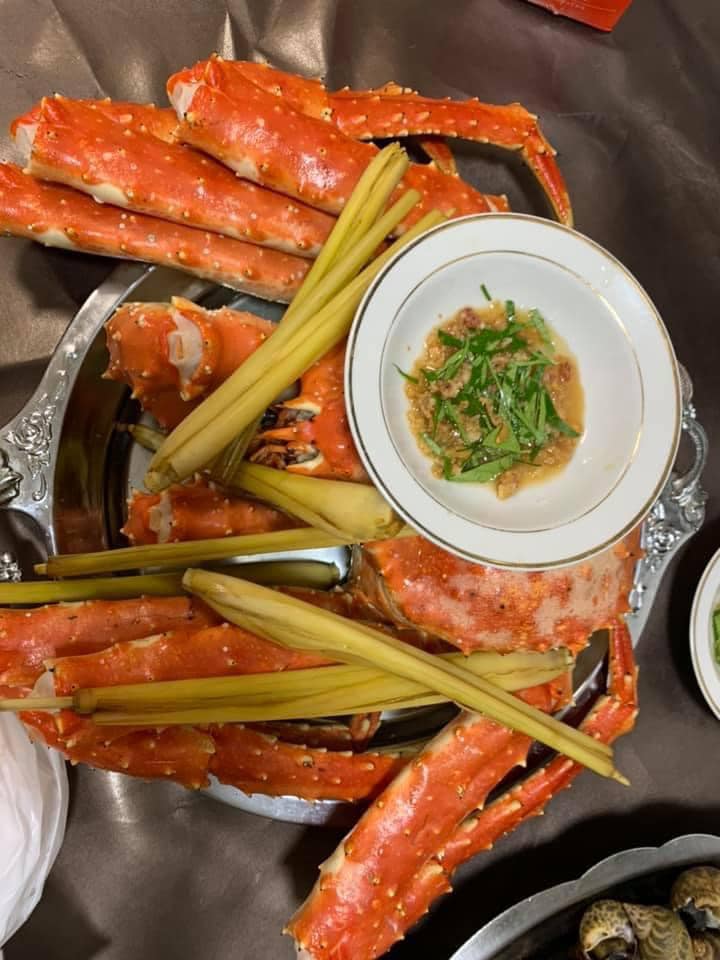 NGƯỜI BỊ BỆNH GÚT CÓ NÊN ĂN HẢI SẢN? ĐẶC BIỆT LÀ CUA HOÀNG ĐẾ