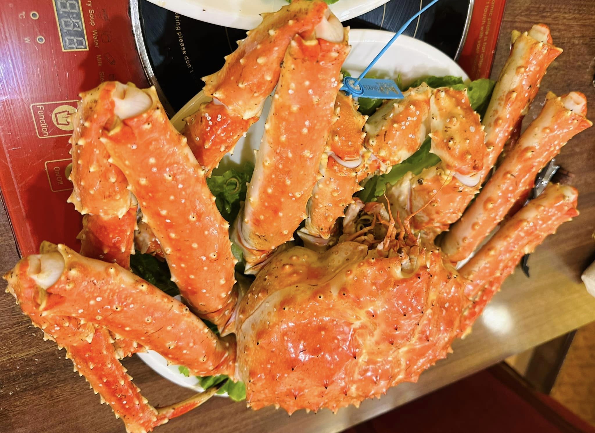 ĐẲNG CẤP CUA KING - THIẾT ĐÃI KHÁCH QUÝ