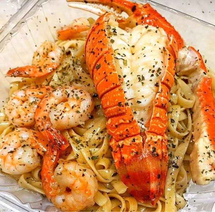 Hải sản tươi sống Ekago – Giao tận nhà dịp 30/4, chuẩn nhà hàng!