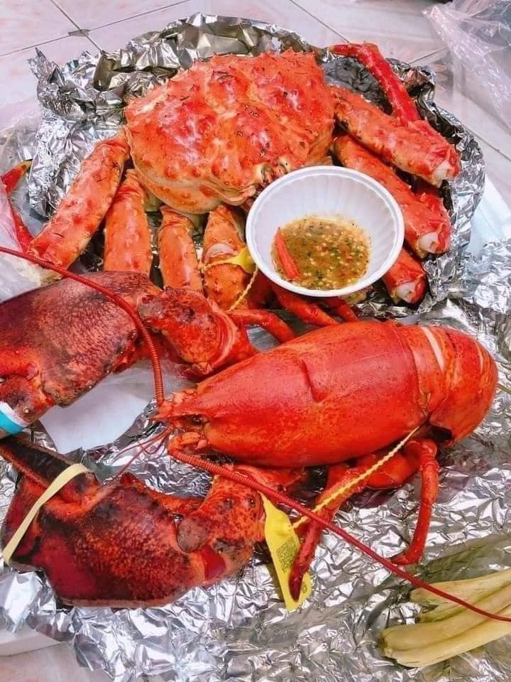 TẠI SAO TÔM HÙM ALASKA LẠI ĐĂT ĐỎ? ĐỊA CHỈ MUA TÔM HÙM ALASKA TẠI HÀ NỘI